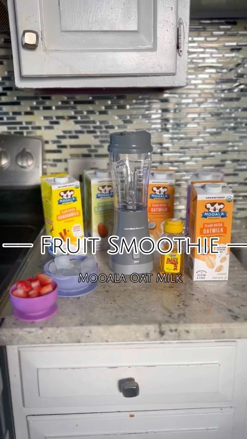 Instagram post by @_thehunterexperience for Mooala. Caption reads: 🥛 ғʀᴜɪᴛ sᴍᴏᴏᴛʜɪᴇ

Breakfast is looking a lot....