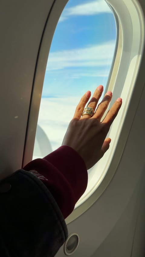 Instagram post by @dominiquelissa for Qantas. Caption reads: I didn’t think it was possible to go to Antartica....