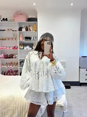 TikTok post by @amy.vlogzzz for Dreamegg. Caption reads: [...] the world 😩 she’s everything!!! @Dreamegg....