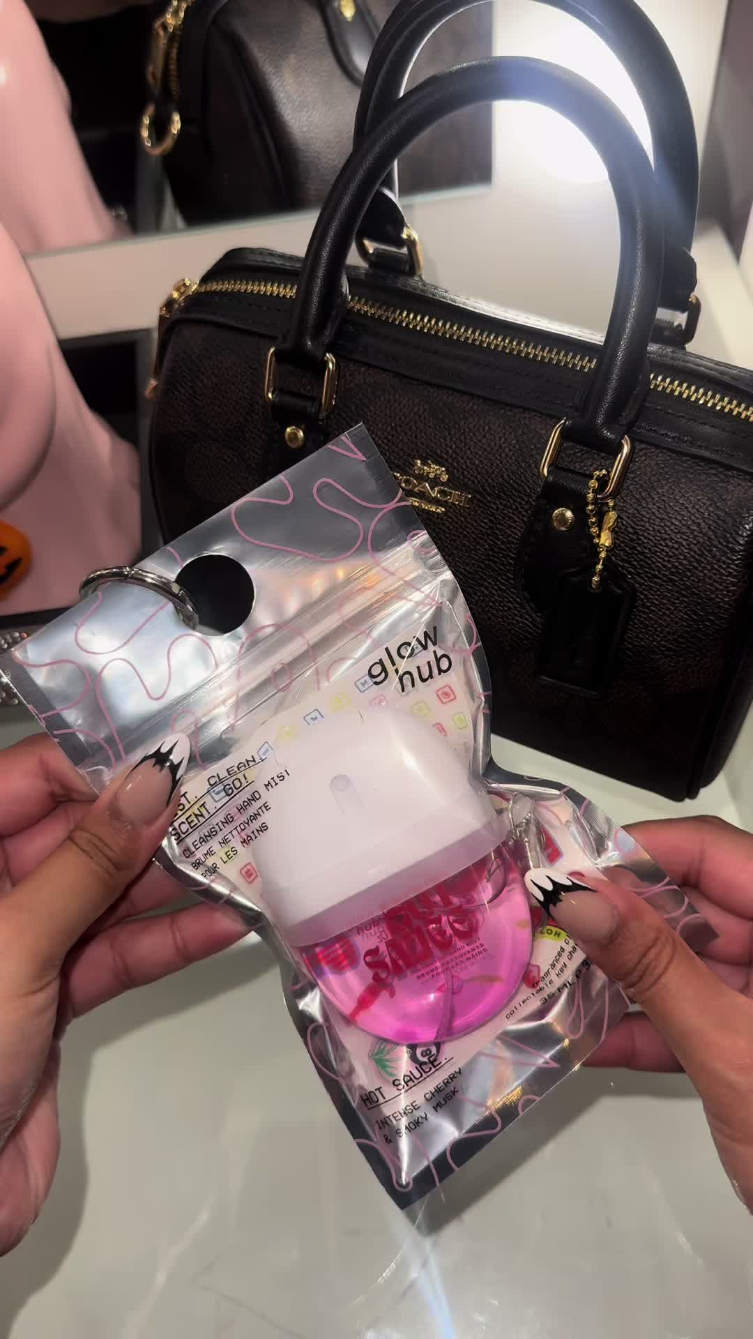 TikTok post by @simmis_beauty for glow hub. Caption reads: The cutest clip on 🥹✨ @Glow Hub #glowhub....