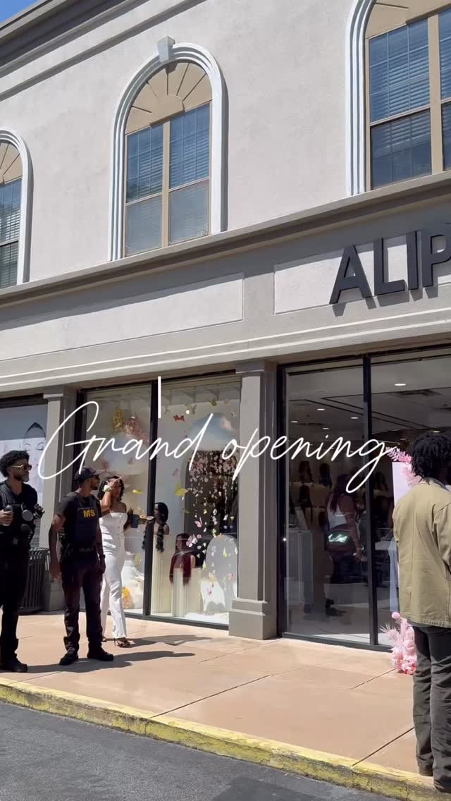 Instagram post by @getglammedbytia for Alipearl Hair. Caption reads: If you know me, you know I don’t play when it....