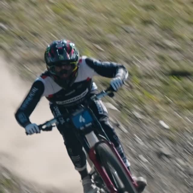 Instagram post by @amaurypierron4 for Oakley. Caption reads: Unexpected finals. It’s hot, the shoulder’s....