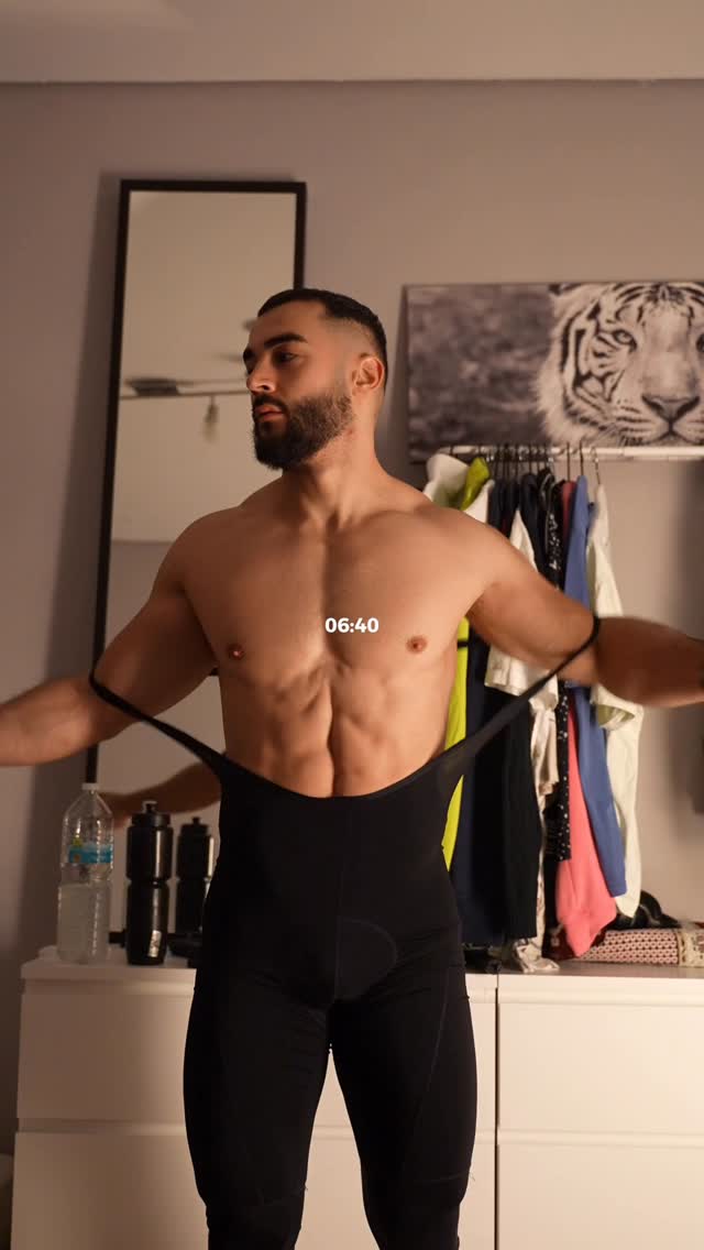 Instagram post by @fatihbicioglu for Neosupps. Caption reads: Day in the life | CXDE FATIH bei @neosupps....