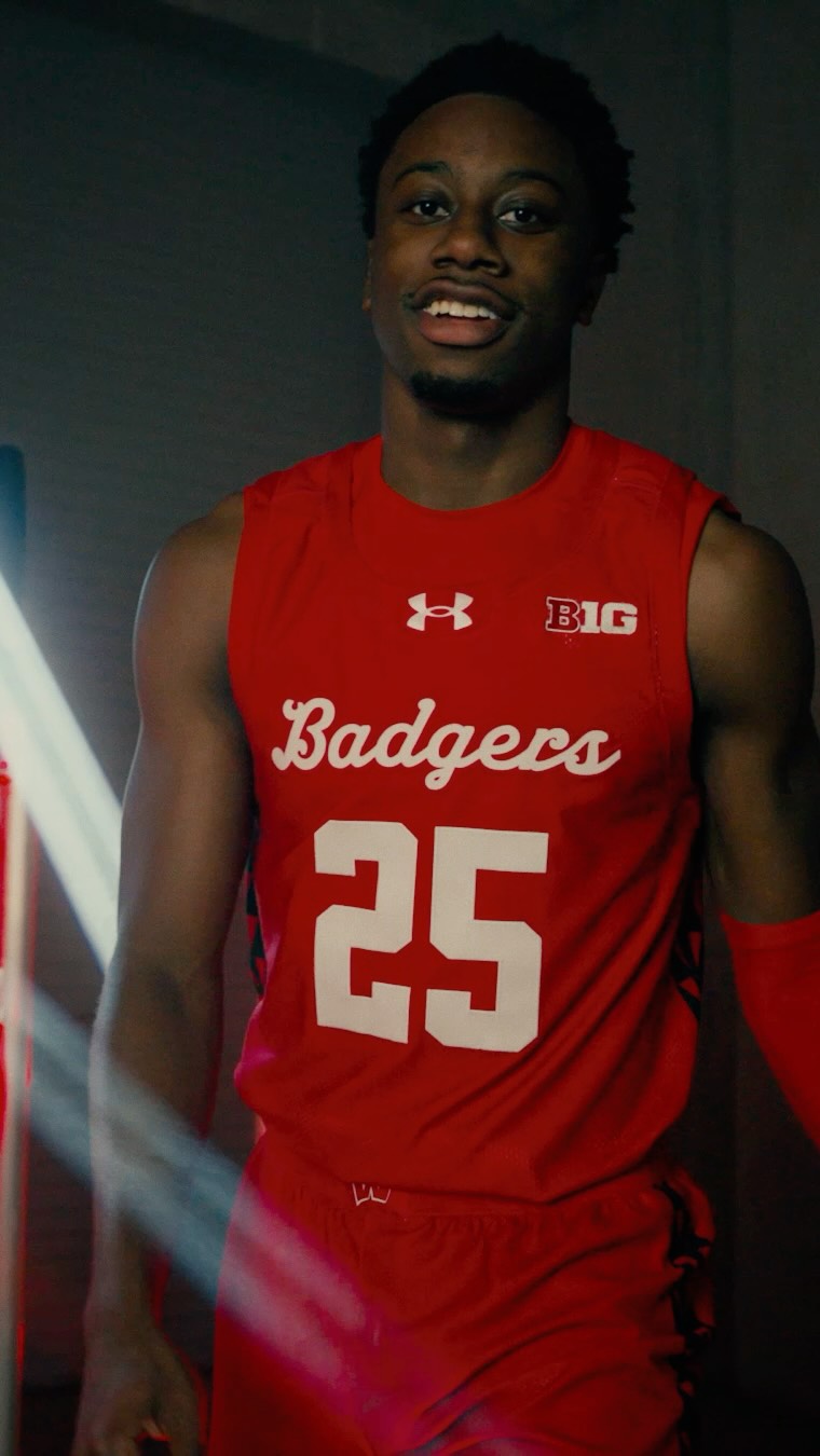 Instagram post by @badgermbb for Under Armour. Caption reads: 𝓝𝓸𝓭 𝓽𝓸 𝓽𝓱𝓮 𝓹𝓪𝓼𝓽 𝔀𝓲𝓽𝓱....