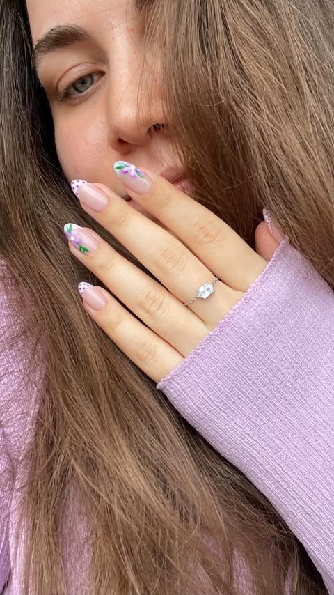 Instagram post by an influencer for Beetles Gel Polish. Caption reads: [...] for spring💜🌸🌿🫧 using @beetlesgelpolish....