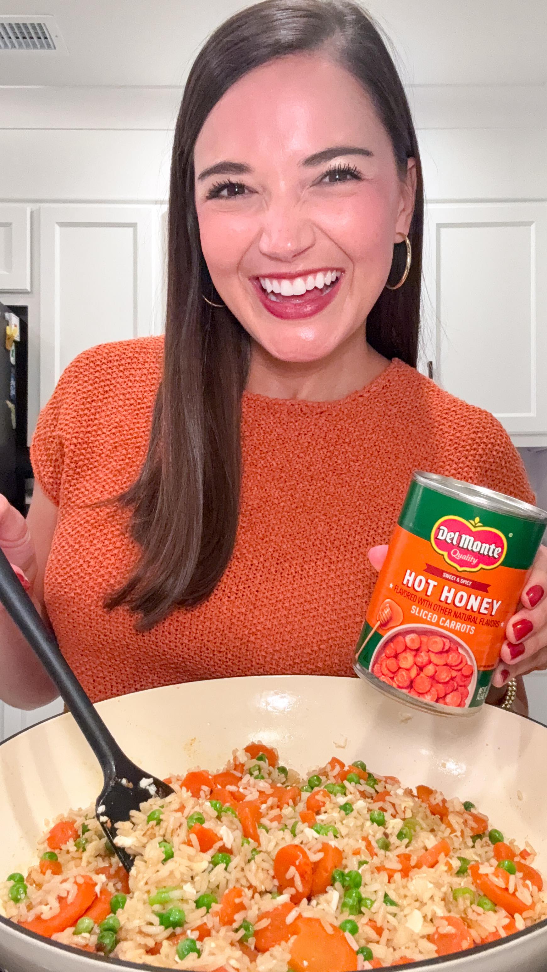 Instagram post by @holleyinthekitchen for Del Monte. Caption reads: #ad Hot Honey Carrot Fried Rice 🥕
@delmonte Fresh....