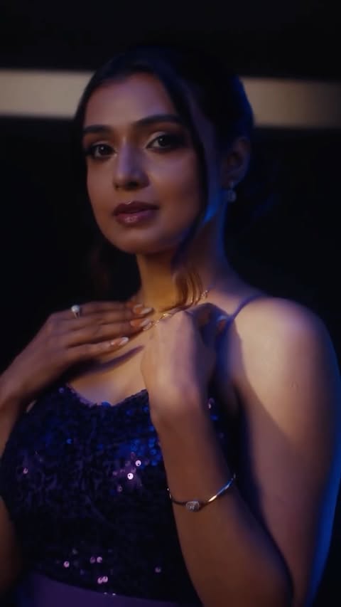 Instagram post by @mayurideshmukhofficialll for PNG Jewellers. Caption reads: [...] timeless. This Diamond Mahotsav, PNG....