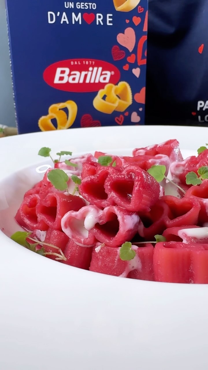 Instagram post by @frafoodlove for Barilla. Caption reads: #FormeDAmore #ad Per San Valentino @barillaitalia....