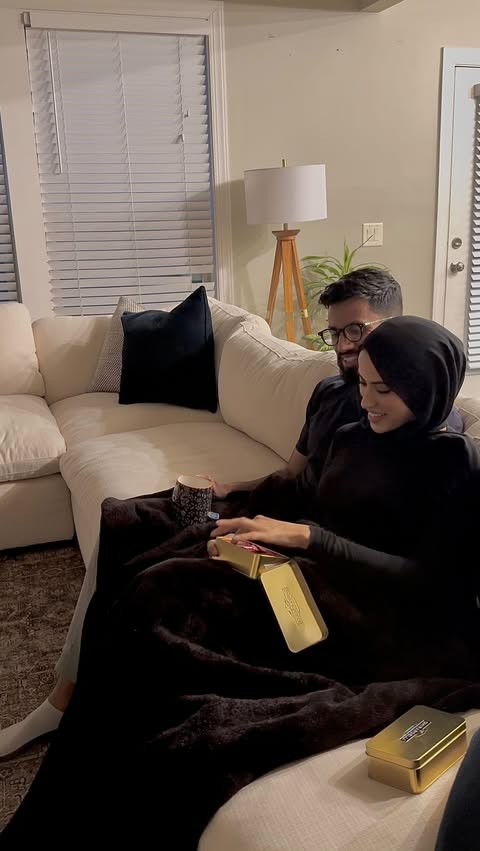 Instagram post by @simplyjaserah for Ghirardelli. Caption reads: [...] moments into lasting memories with....