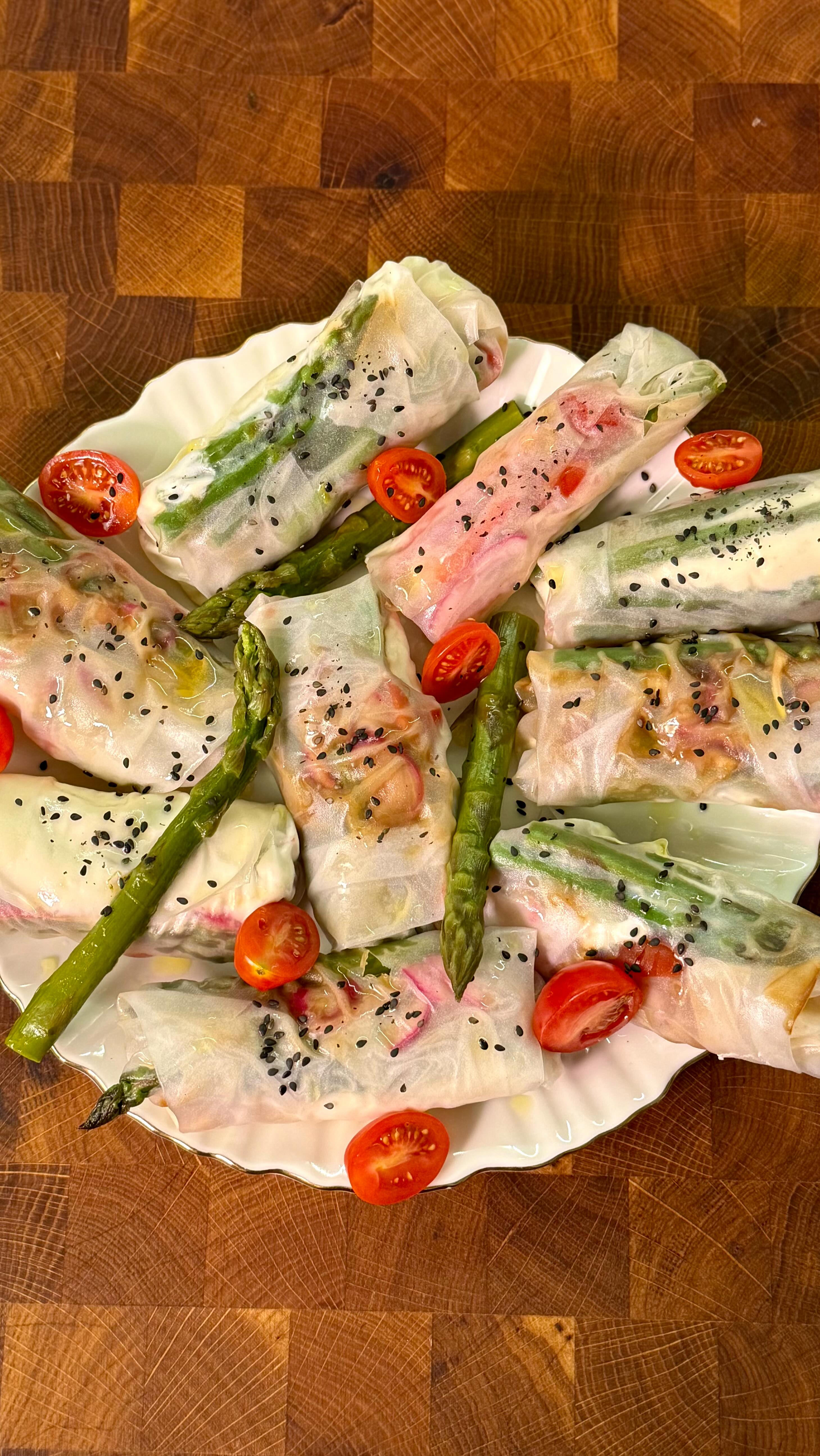 Instagram post by @dominikczeronek for Mlekpol. Caption reads: [współpraca reklamowa] z @laciatepolska 
Oto....