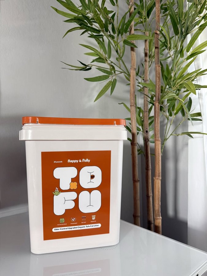 Instagram post by @paulashome29 for Happy & Polly. Caption reads: We are apsolutely loving this litter 🥰 It smells....