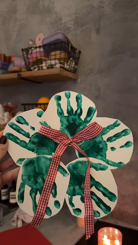 Instagram post by @esterapawlak for WaterWipes. Caption reads: [...] 🥺🫶🏼🎨🖼️🪄🗓️🎄
 
Of course, @waterwipes....