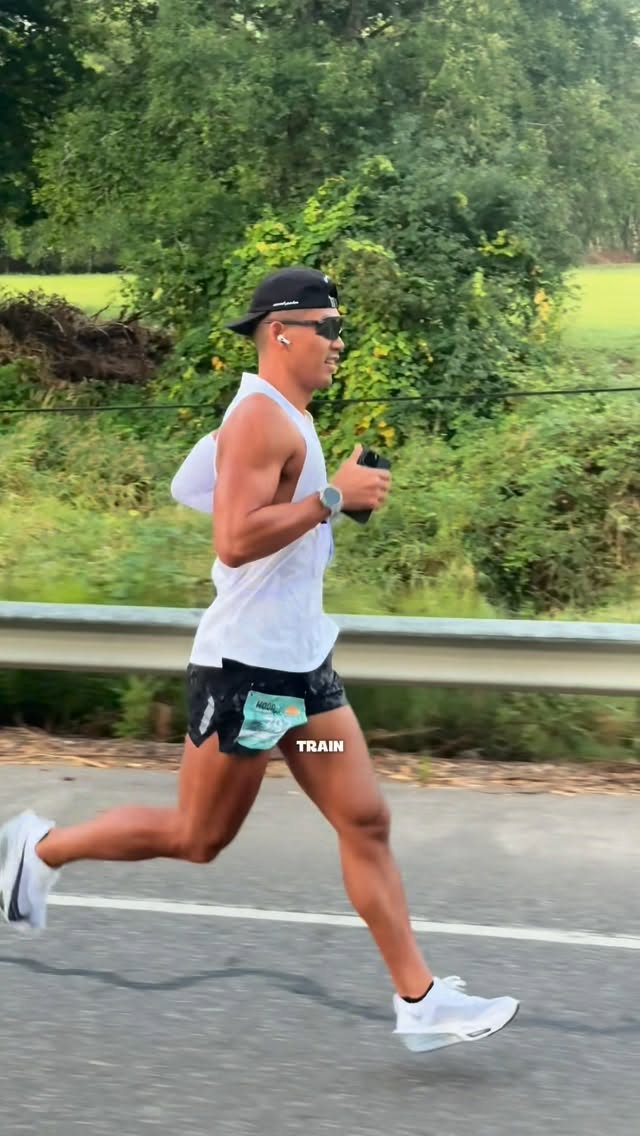 Instagram post by @mattchoi_6 for Amazfit. Caption reads: How I trained for the Chicago Marathon?

- Ran....