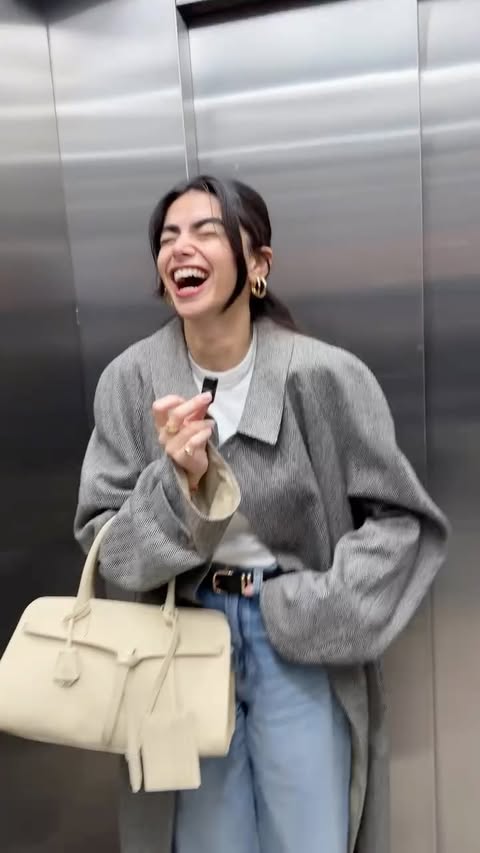 Instagram post by @selennergiz for Massimo Dutti. Caption reads: [...] miii? #fyp #ootd #reklam Jean @massimodutti....