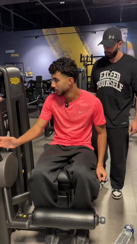 Instagram post by @ali.senseii for Prozis. Caption reads: Les jambes c’est tant un calvaire que ca....