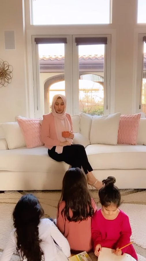 Instagram post by @drsarahkiani for Girlboss. Caption reads: Learn to rest, not to give up! 

Monday Motivation....