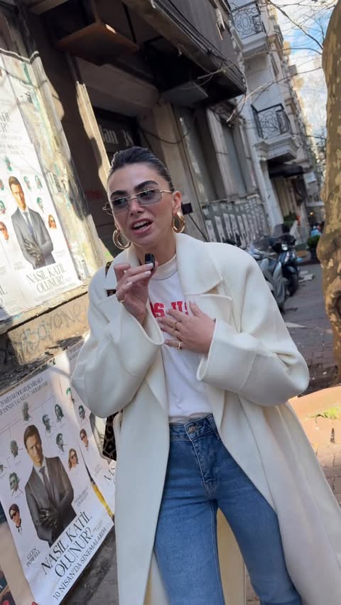 Instagram post by @selennergiz for Ted Baker. Caption reads: [...] sevdiniz miii? #fyp #ootd #reklam Coat....