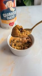 Instagram post by @marina_annen for Quaker Oats. Caption reads: Healthy Cookie Baked Oats 🍪 A fun and healthy....