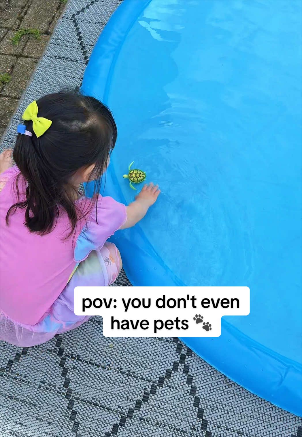 TikTok post by @chefjulieyoon for Pecute. Caption reads: [...] this holds up to our kids all summer!....