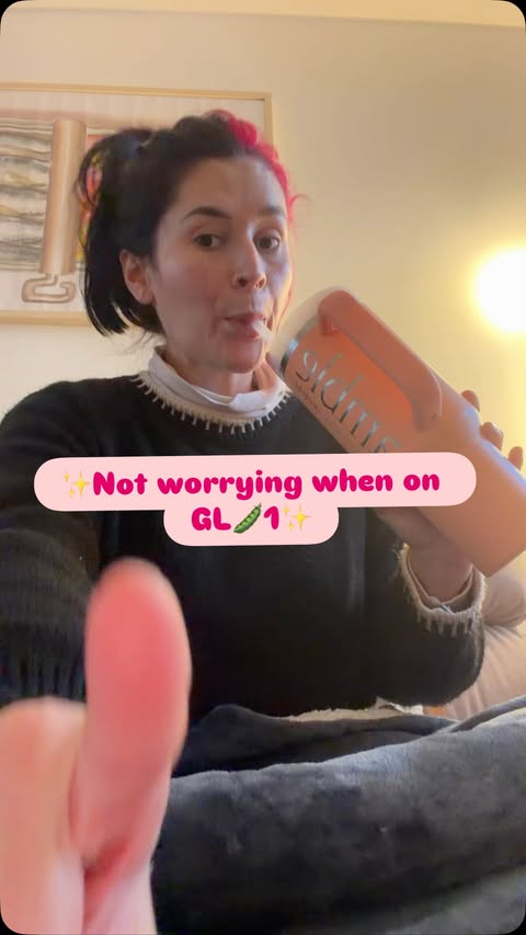 Instagram post by @mommashive for Join Amble. Caption reads: [...] on vacation about eating #mommashive....