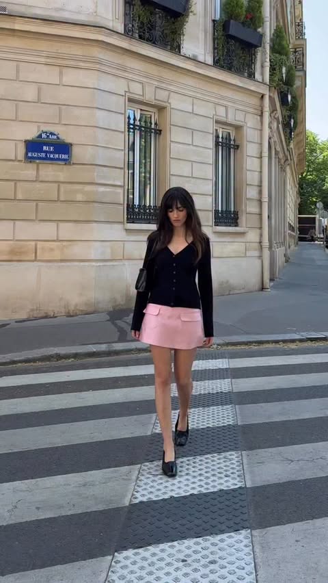 Instagram post by @laubsd for Reformation. Caption reads: Walking into spring @reformation #adReformation.