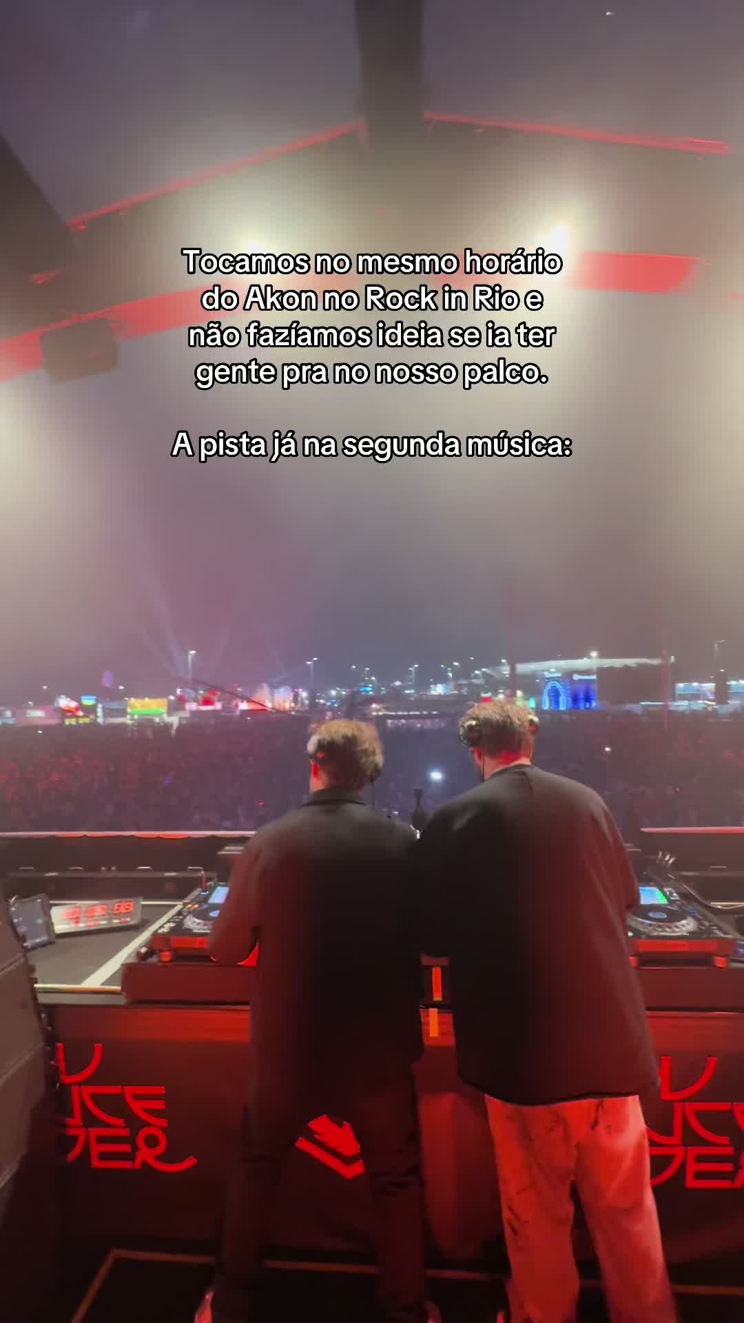 TikTok post by @dubdogz for Rock in Rio. Caption reads: @Rock in Rio ❤️❤️❤️ Sempre especial demais tocar....