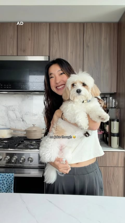 Instagram post by @emmezhou for Chewy. Caption reads: [...] I notice! #ad #PurinaONEPartner @chewy.