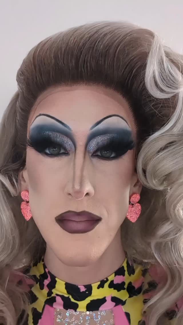 Instagram post by @gabriella_labucci for Dimple Color. Caption reads: The team at @dimple.color have given me these fun....