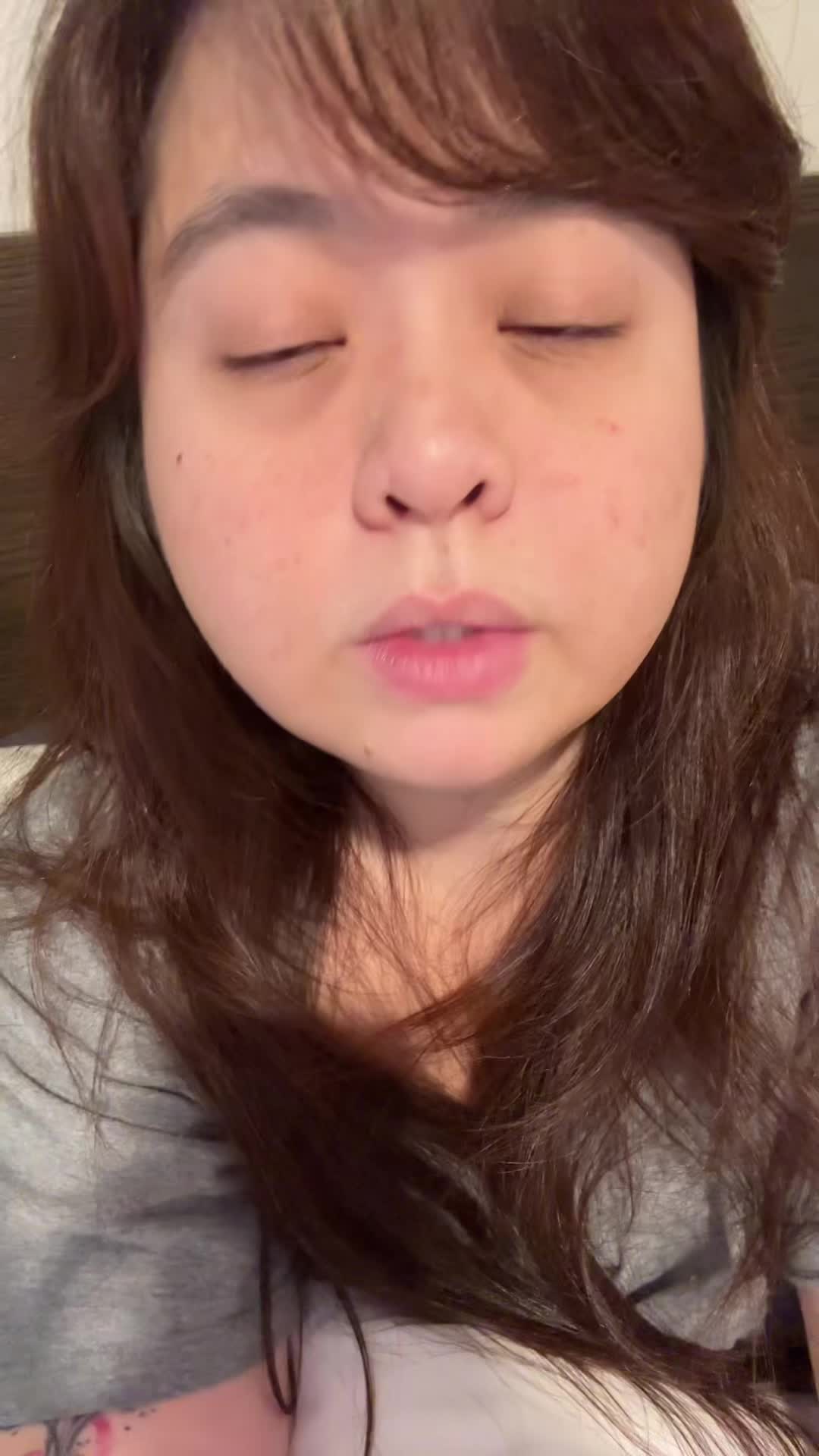 TikTok post by @sparklywnis for Razer. Caption reads: Be so fr @Razer #fyp #razer #sexist....