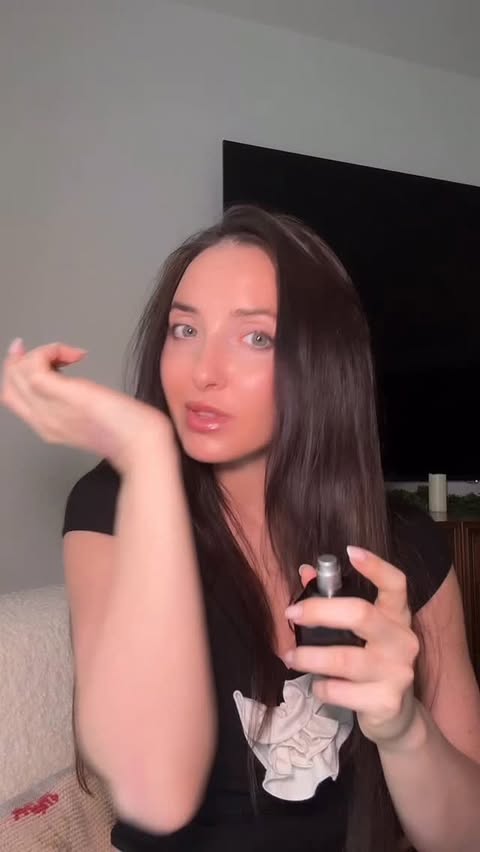 Instagram post by @um.gabi for Fulton & Roark. Caption reads: My scent for 2026 is the sensual Calle Ocho by....