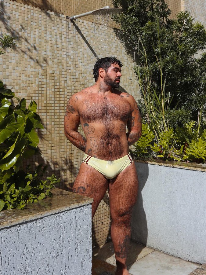 Instagram post by @reismath for Coyote Jocks. Caption reads: summer love, wild and free
@coyotejocks.