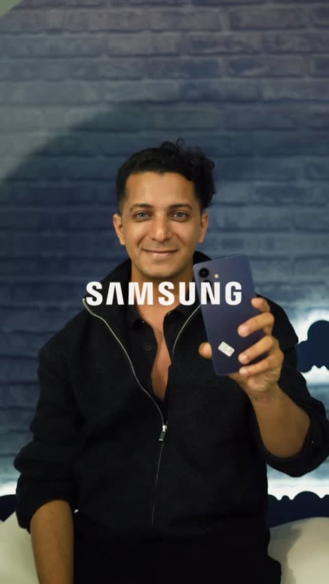 Instagram post by @yudister_narayan for Sangeetha Mobiles. Caption reads: Galaxy S26 Ultra is here. Galaxy AI, powerful....