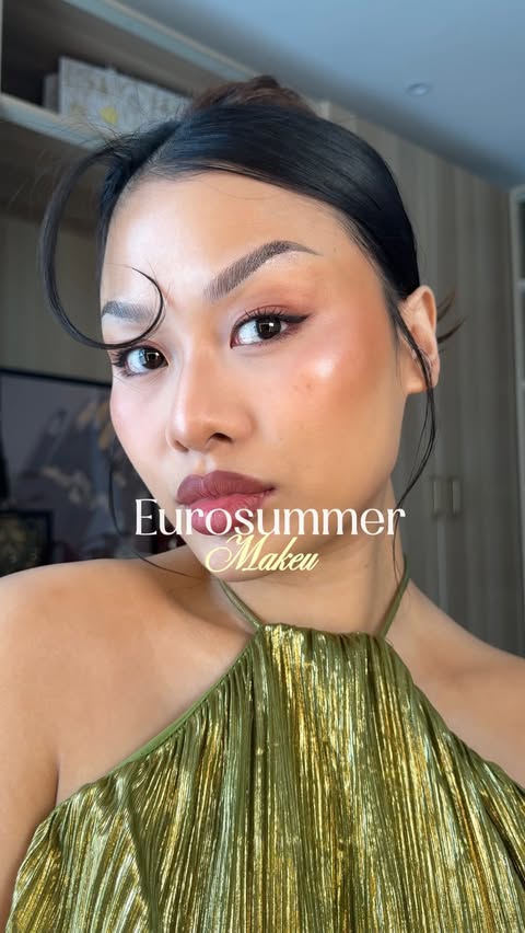 Instagram post by @jennyynngo for Lancôme. Caption reads: Ad | My go-to bronzed look for the summer ☀️🍓....