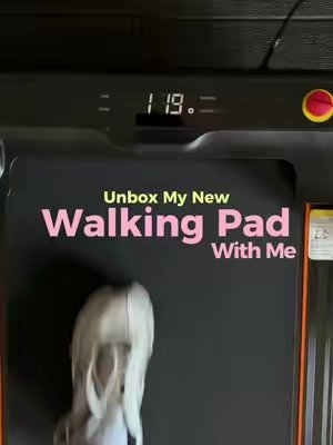 TikTok post by @elliejohnson.fitness for Umay Us. Caption reads: [...] TREADMILL DAYYY 🥹📦✨ Unboxing my new @Umay....