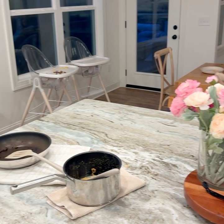 Instagram post by @routinelyrachael for Cascade. Caption reads: Now time to relax #cascade_partner As an adult,....