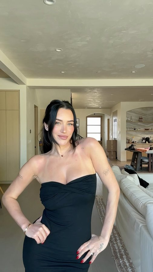 Instagram post by an influencer for ASOS. Caption reads: [...] for dresses and tan lines 😍 @asos #asos #ad.