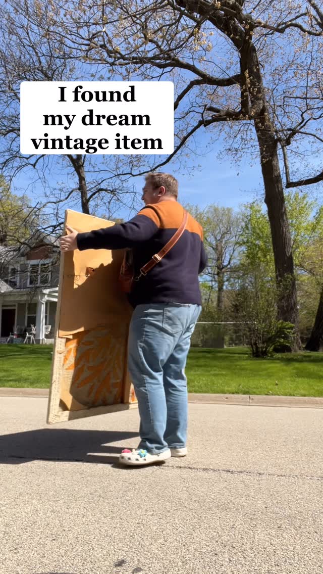 Instagram post by @marcosfunhouse for Ekster. Caption reads: I found my dream vintage item! 
-
Use my code....