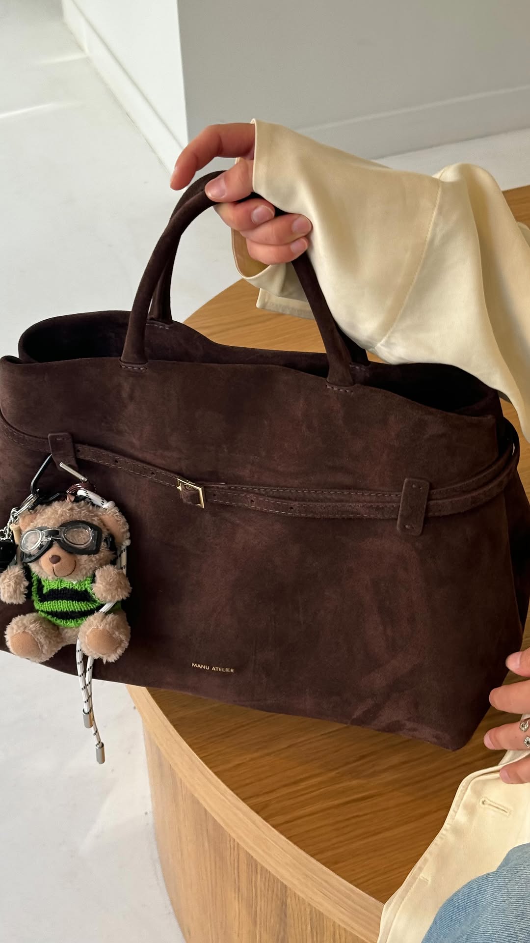 Instagram post by @manondevelder for Rituals Cosmetics. Caption reads: Grateful to have a place to call home, a space....