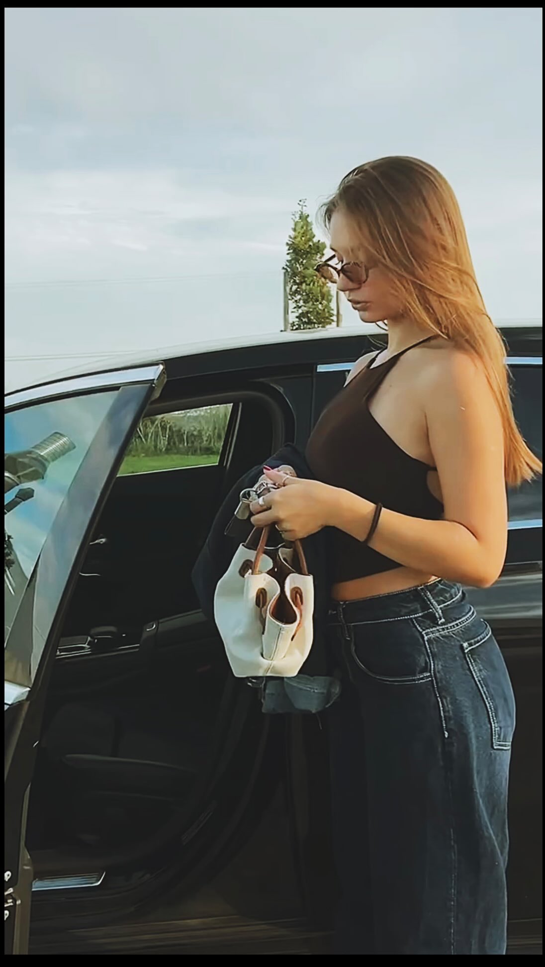 Instagram post by @bfccastilho for JW PEI. Caption reads: I have no WORDS, perfect! 🤎 @jwpei_official....