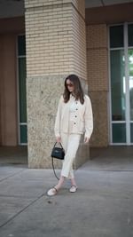 Instagram post by @_pamelaresende for Save The Duck. Caption reads: On the move with the new Smart Leisure collection....