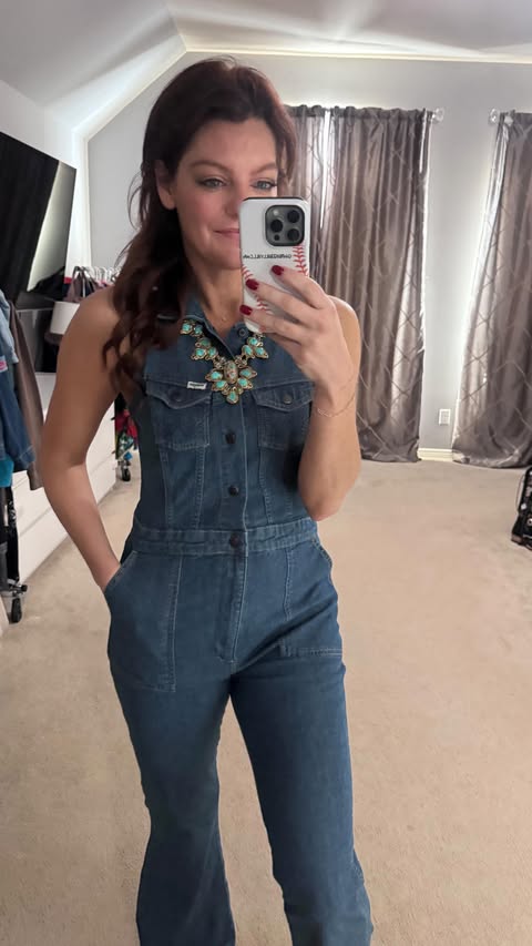 Instagram post by @juliamoralesclark for Nuuly. Caption reads: Springtime looks - work and play - by @nuuly.....