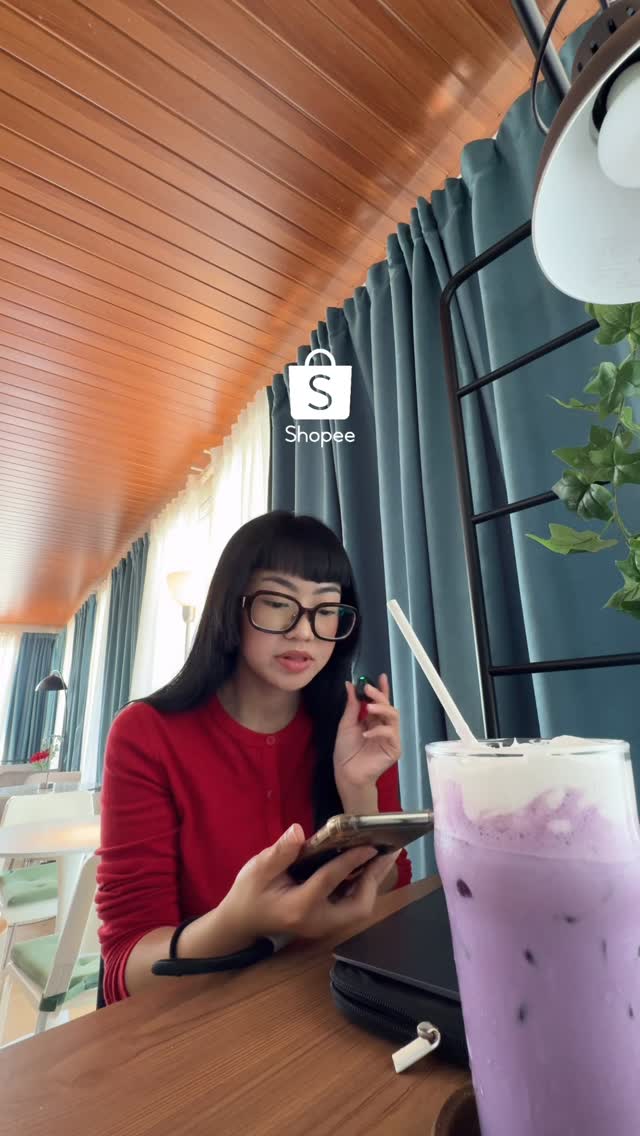 Instagram post by @ashantibandillo for Shopee Philippines. Caption reads: my biggest lifesaver whenever i need to work....