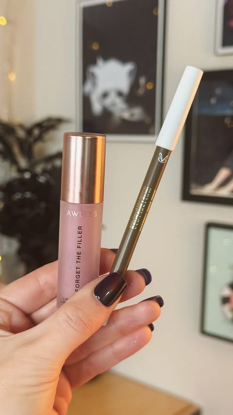Instagram post by @battybean_ for LAWLESS Beauty. Caption reads: lip combo🐴 @blendbunnycosmetics faded pencil*....