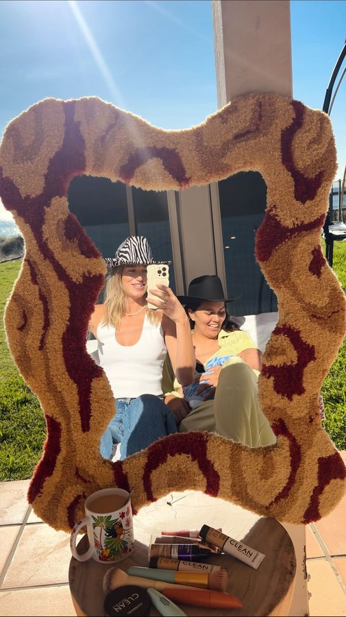 Instagram post by @ellidy_ for COVERGIRL AU & NZ. Caption reads: These are my top @covergirlanz Mother's Day picks....