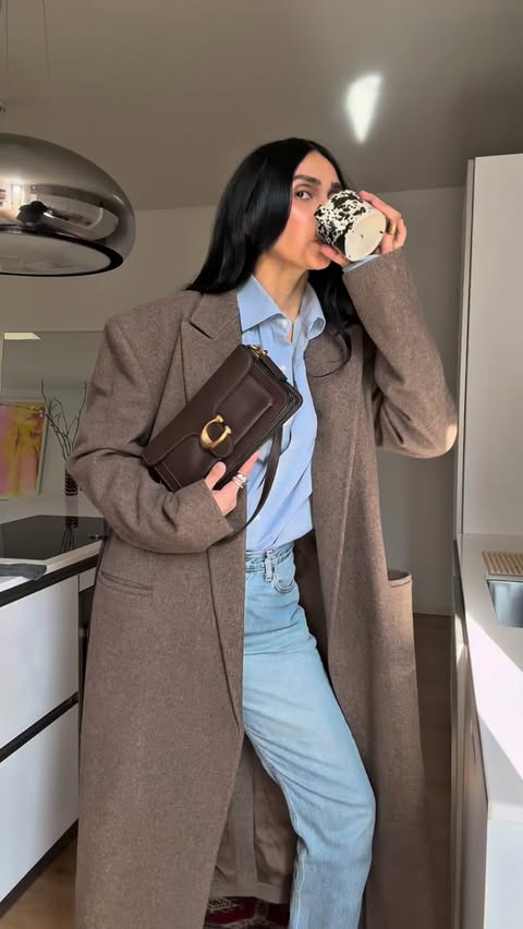 Instagram post by @wanalimar for Zalando. Caption reads: [...] too much drip with my Tabby 26 @coach....