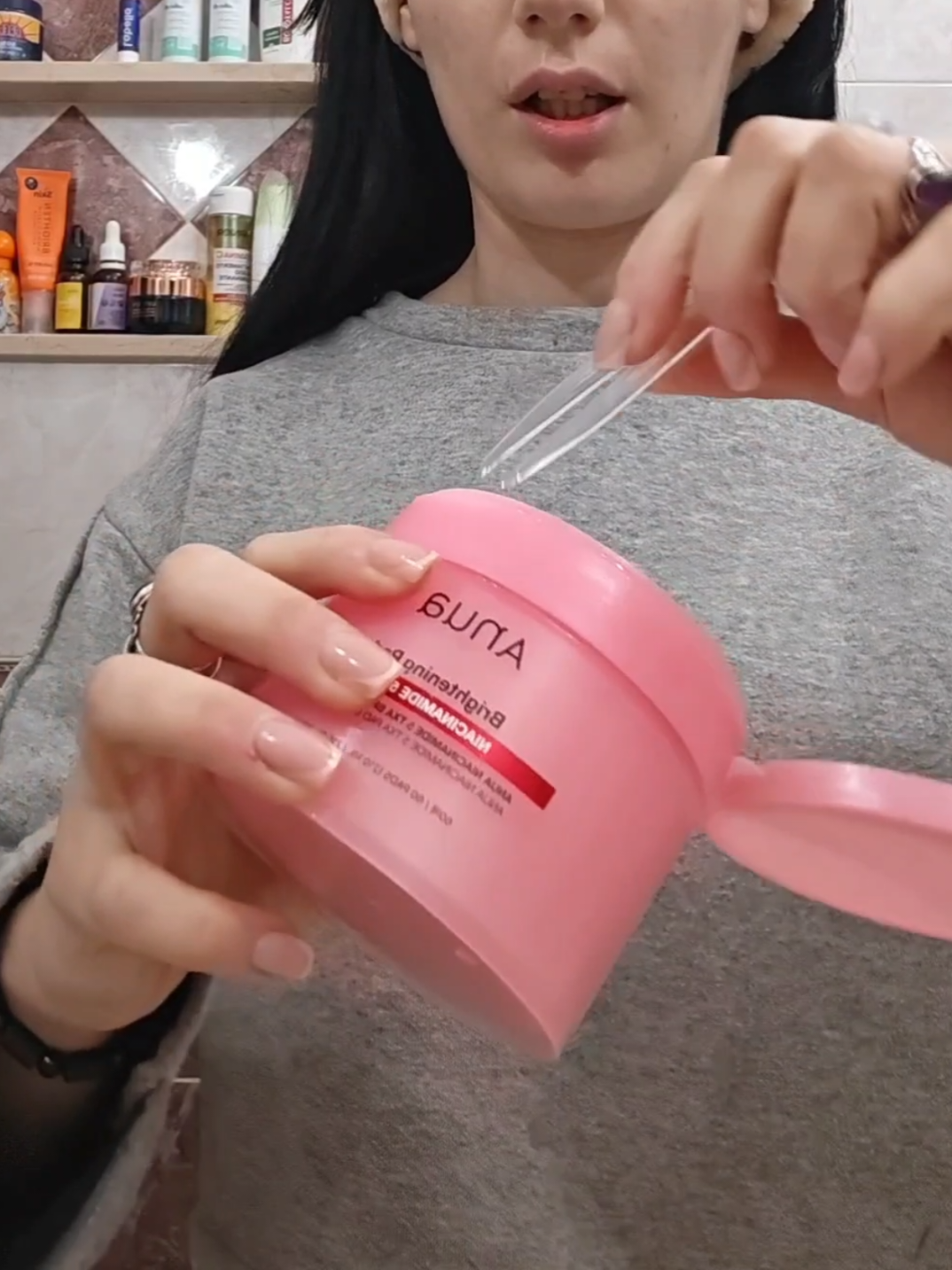 TikTok post by @iamkillerqueen11 for Aliver. Caption reads: una bella skincare insieme! @anua_global....