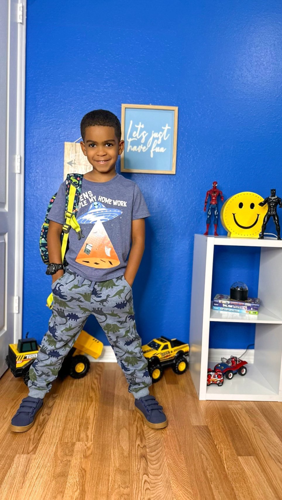 Instagram post by @bigsisterazaria for FabKids. Caption reads: #AD Back To School with @fabkids 📚....