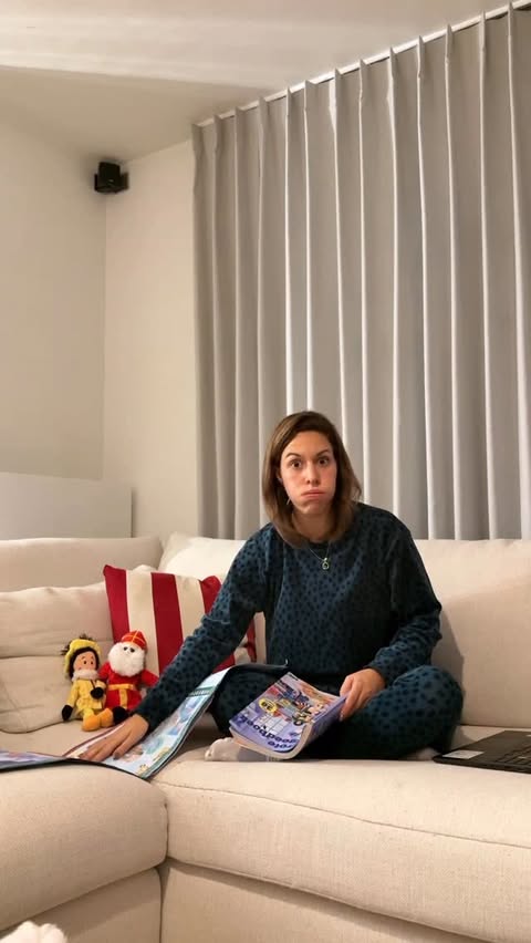 Instagram post by @cocktailsandcuddles for bol. Caption reads: Advertentie @bol | Het Grote Speelgoedboek van....