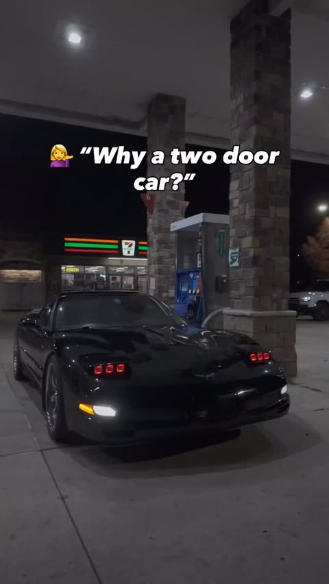 Instagram post by @slowc5z for Extreme Online Store. Caption reads: [...] @ritchieperformance @extremeonlinestore -....