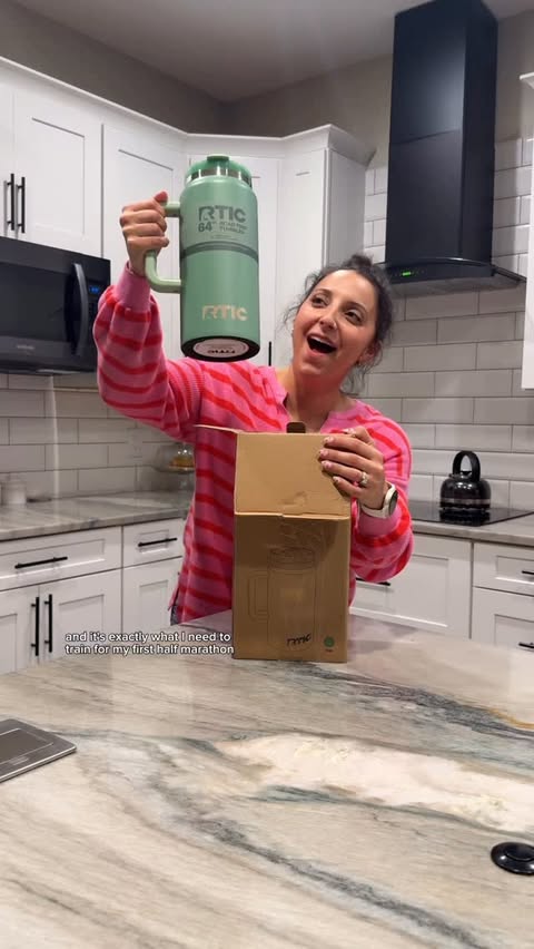 Instagram post by @alaynajcurry for RTIC Outdoors. Caption reads: [...] stay hydrated! I’m loving my new....